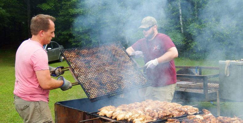 elgin-days-chicken-barbecue-ro05F5EF26-8D3D-51A8-87B6-A15A416AEB7E.jpg